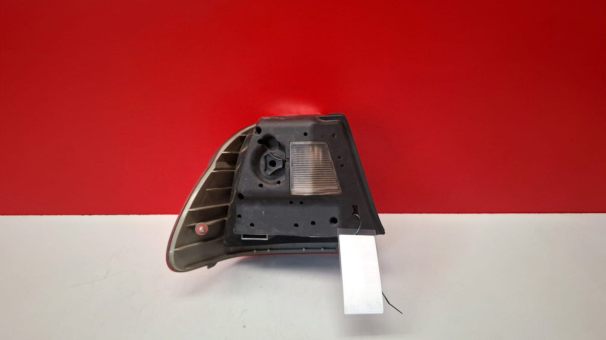 Piloto Trasero Exterior Derecho Bmw 320D 2002 388012 388012