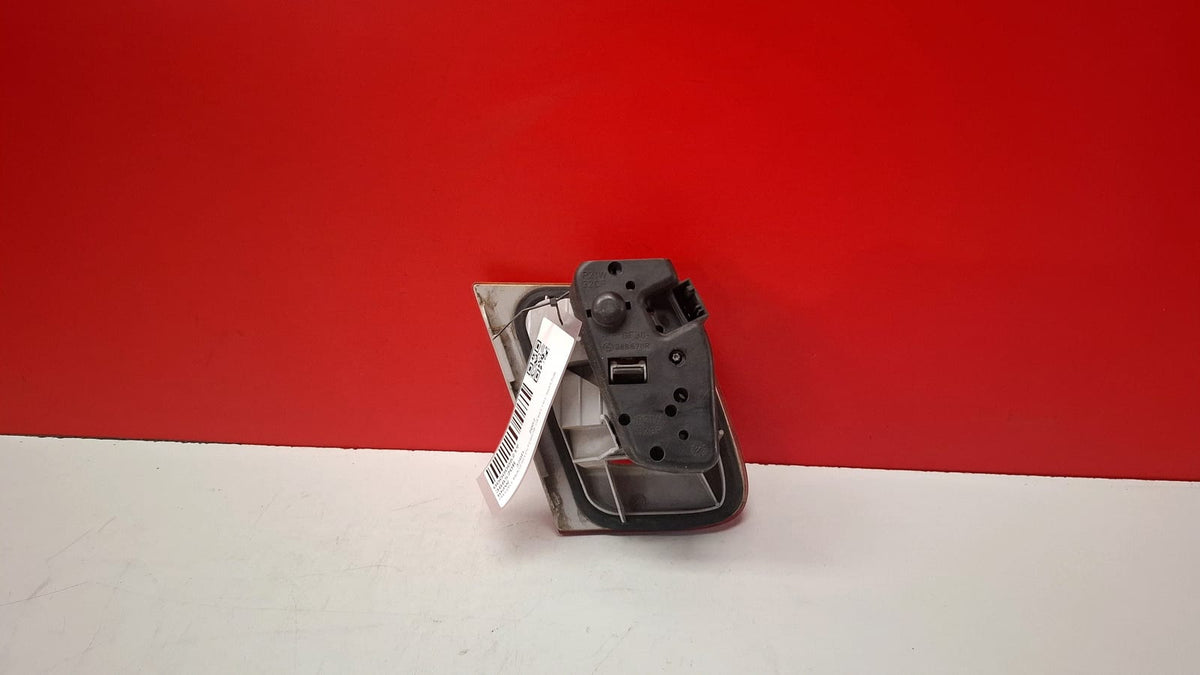 Piloto Trasero Interior Derecho Bmw 320D 2002 388570R 388570R