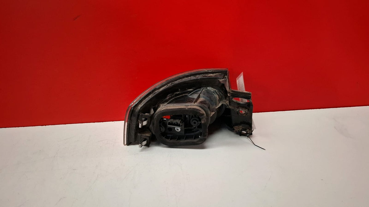 Piloto Trasero Exterior Derecho Seat Ibiza 2003 6L6945096C 6L6945096C