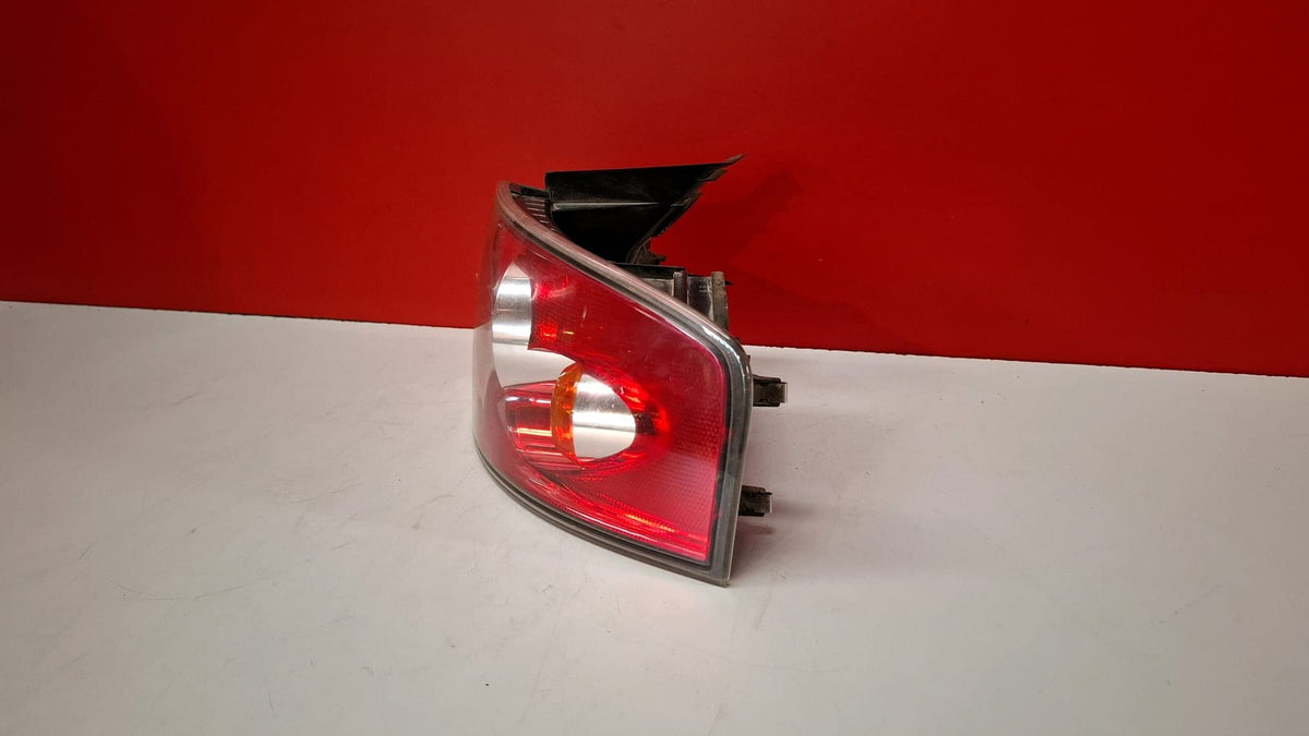 Piloto Trasero Exterior Derecho Seat Ibiza 2006 6L6945096C Ref 6194 6L6945096C