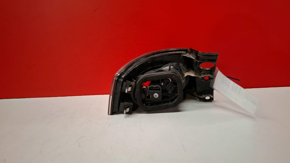 Piloto Trasero Exterior Derecho Seat Ibiza 2006 6L6945096C Ref 6193 6L6945096C