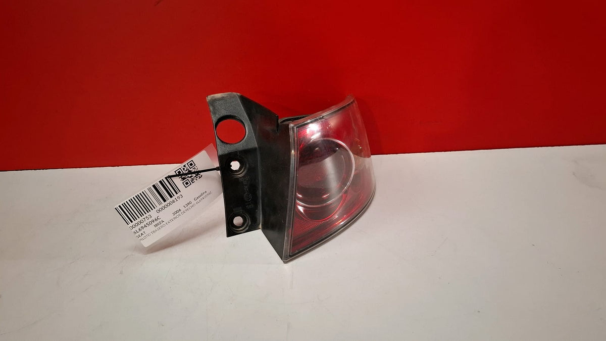 Piloto Trasero Exterior Derecho Seat Ibiza 2006 6L6945096C Ref 6193 6L6945096C