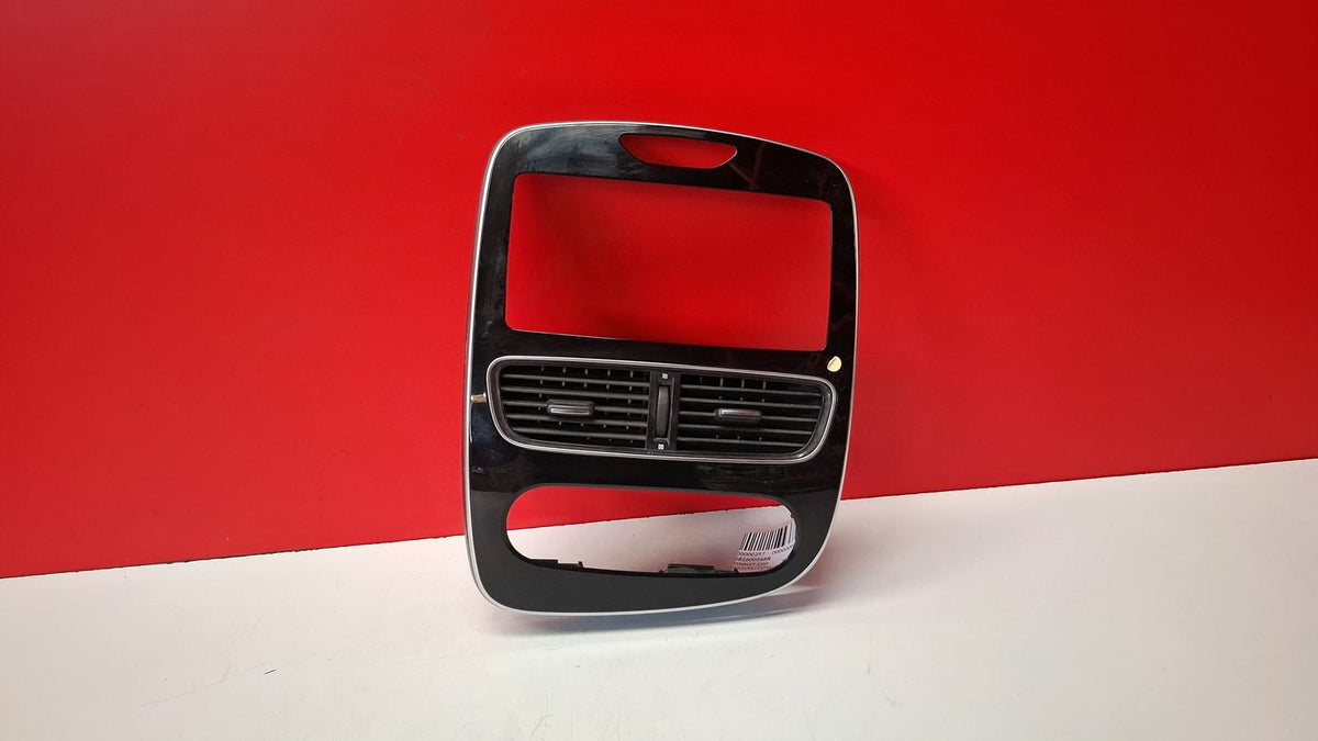 Moldura Central Renault Clio 2019 682600568R 682600568R