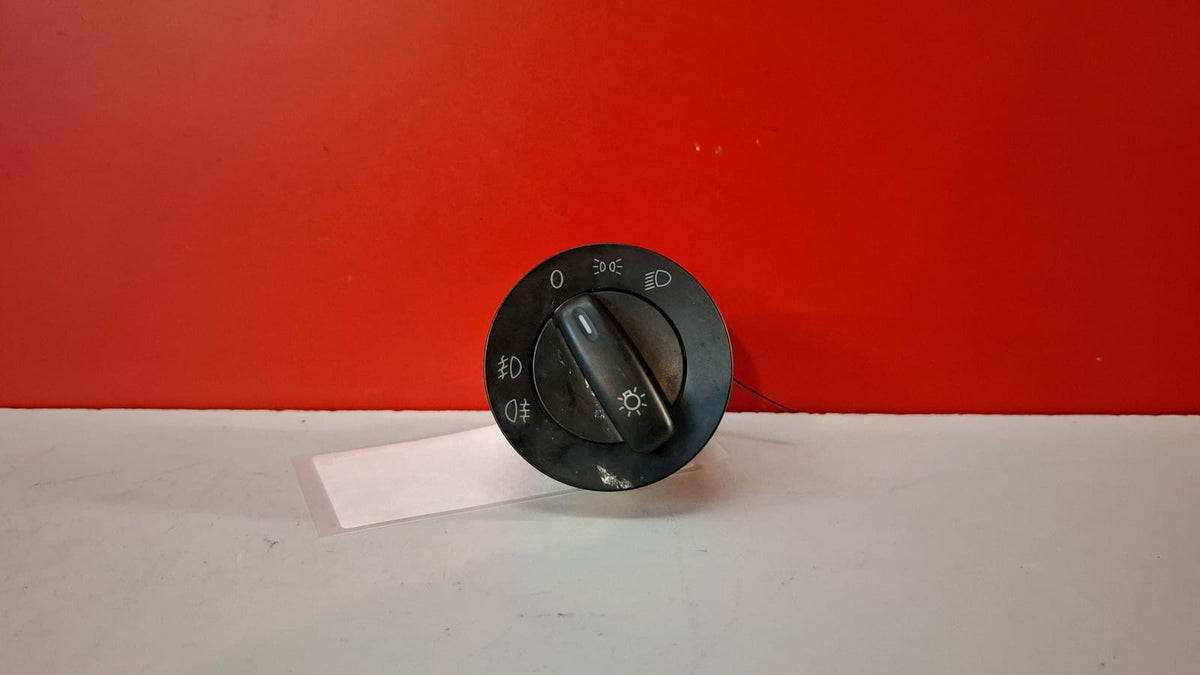 Mando Luces Volkswagen Golf 2010 1K0941431BD 1K0941431BD