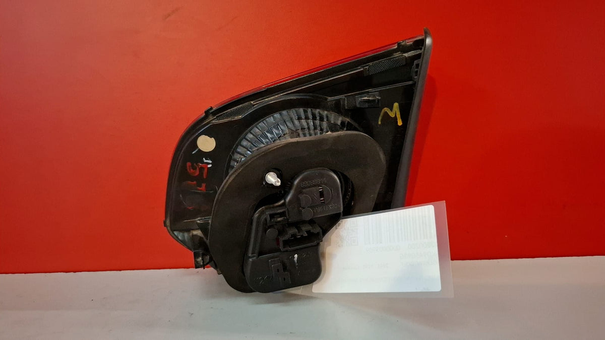 Piloto Trasero Izquierdo Interior Volkswagen Golf 2011 5K0945093G Ref 5909 5K0945093G