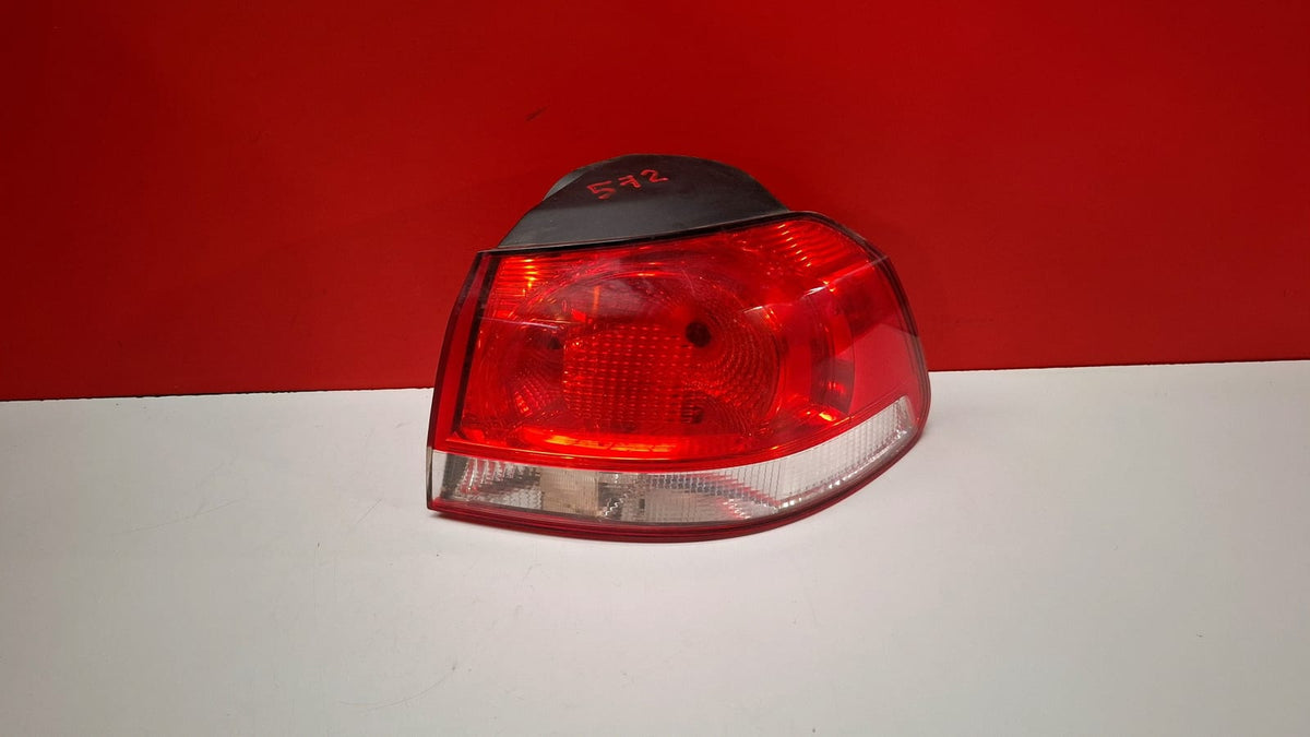 Piloto Trasero Derecho Volkswagen Golf 2012 5K0945096E Ref 5728 5K0945096E