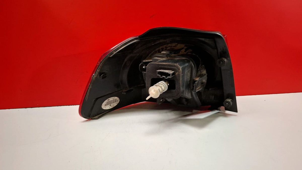 Piloto Trasero Derecho Volkswagen Golf 2011 5K0945096F 5K0945096F