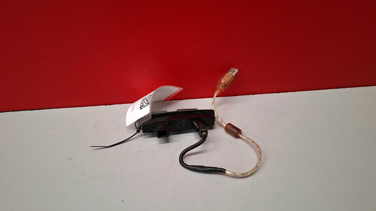 Interface Usb/aux Seat Leon 2011 1P0035726