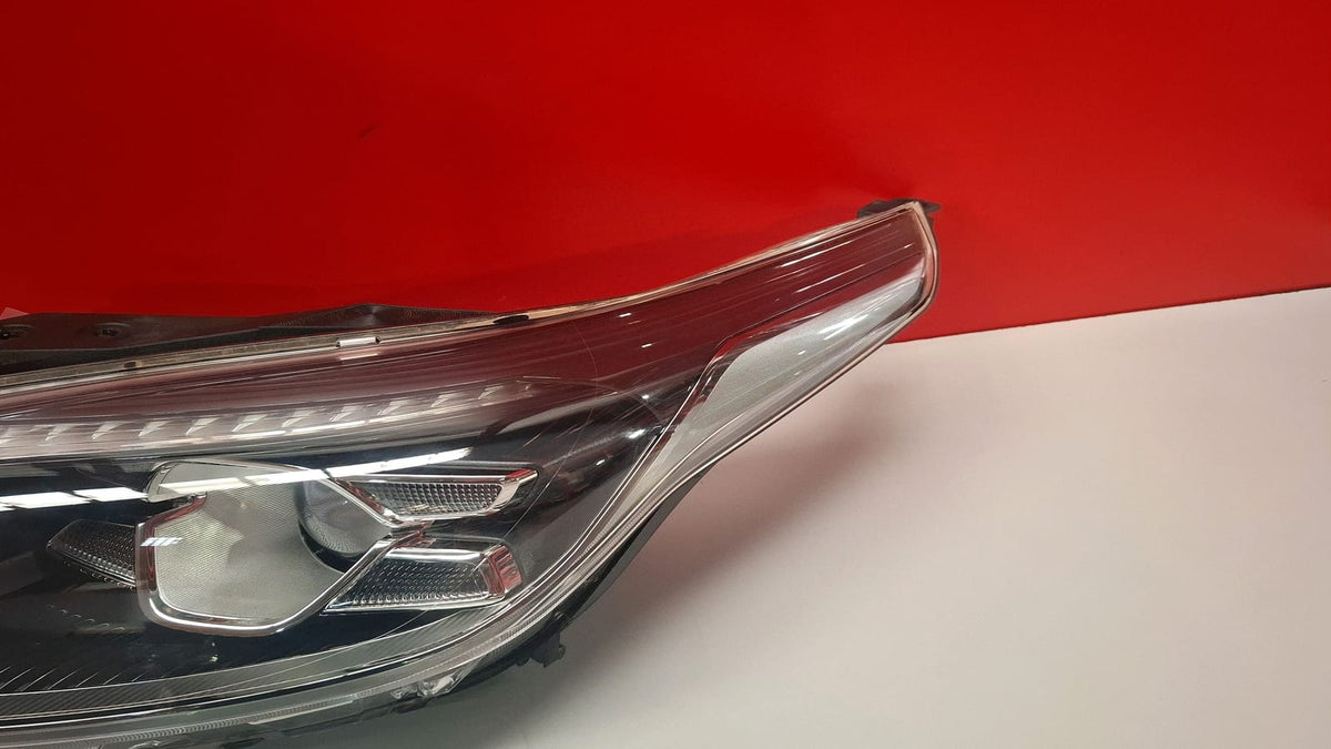 Faro Delantero Izquierdo Kia Xceed 2020 92101J7300
