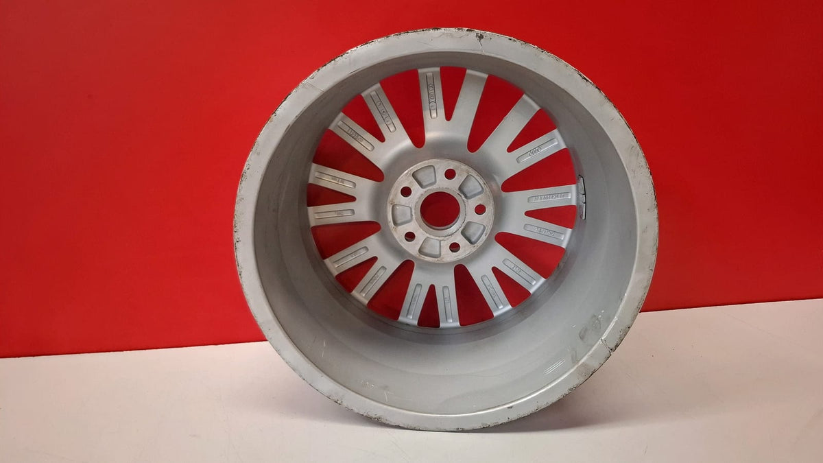 Llanta Audi A3 2007 8P0601025BF Ref 11157