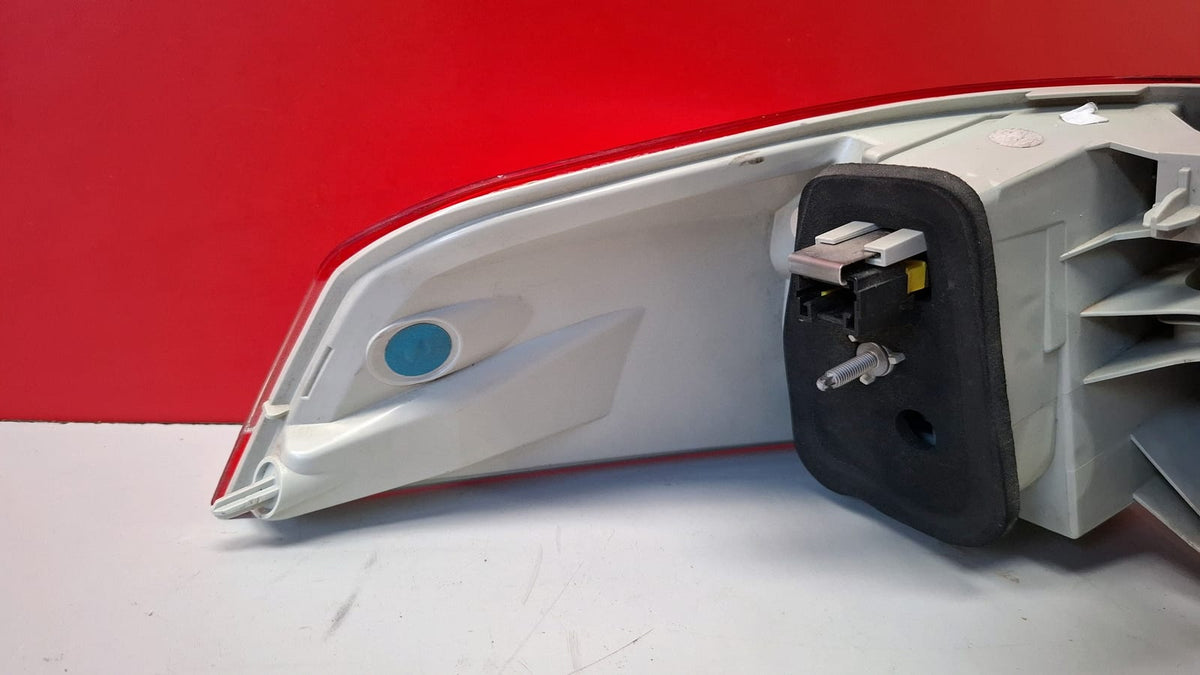 Piloto Trs DCH Ext Peugeot 508 2013 9686779680 9686779680