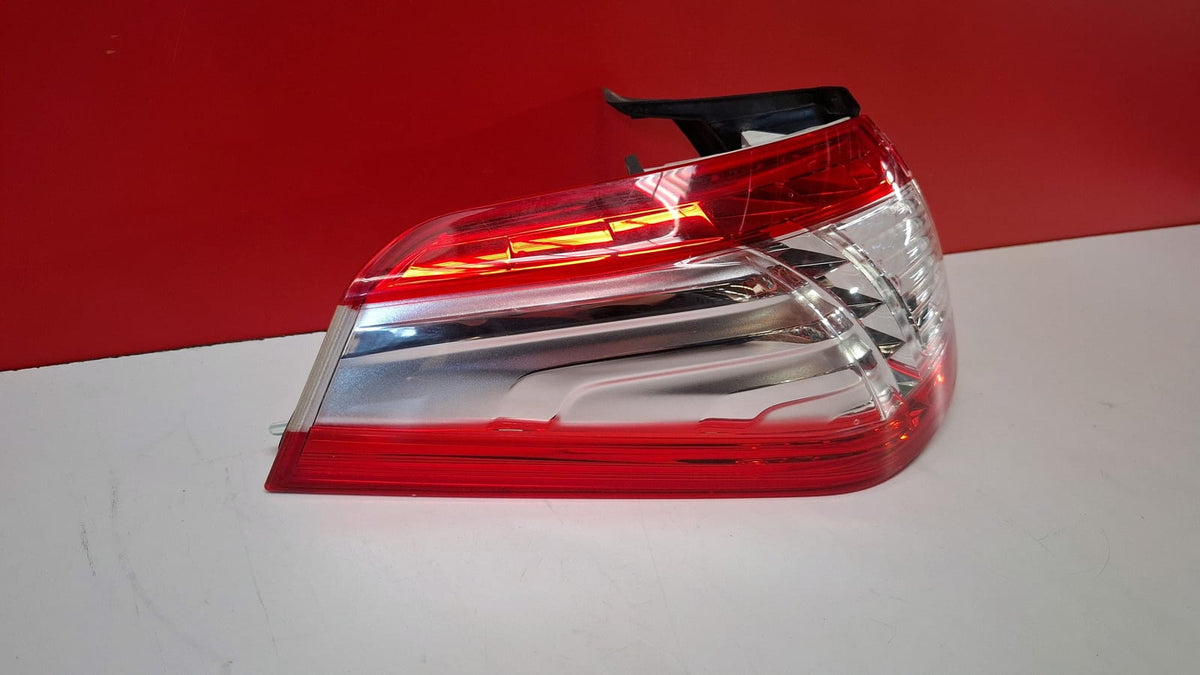 Piloto Trs IZQ Ext Peugeot 508 2013 9686779580 9686779580