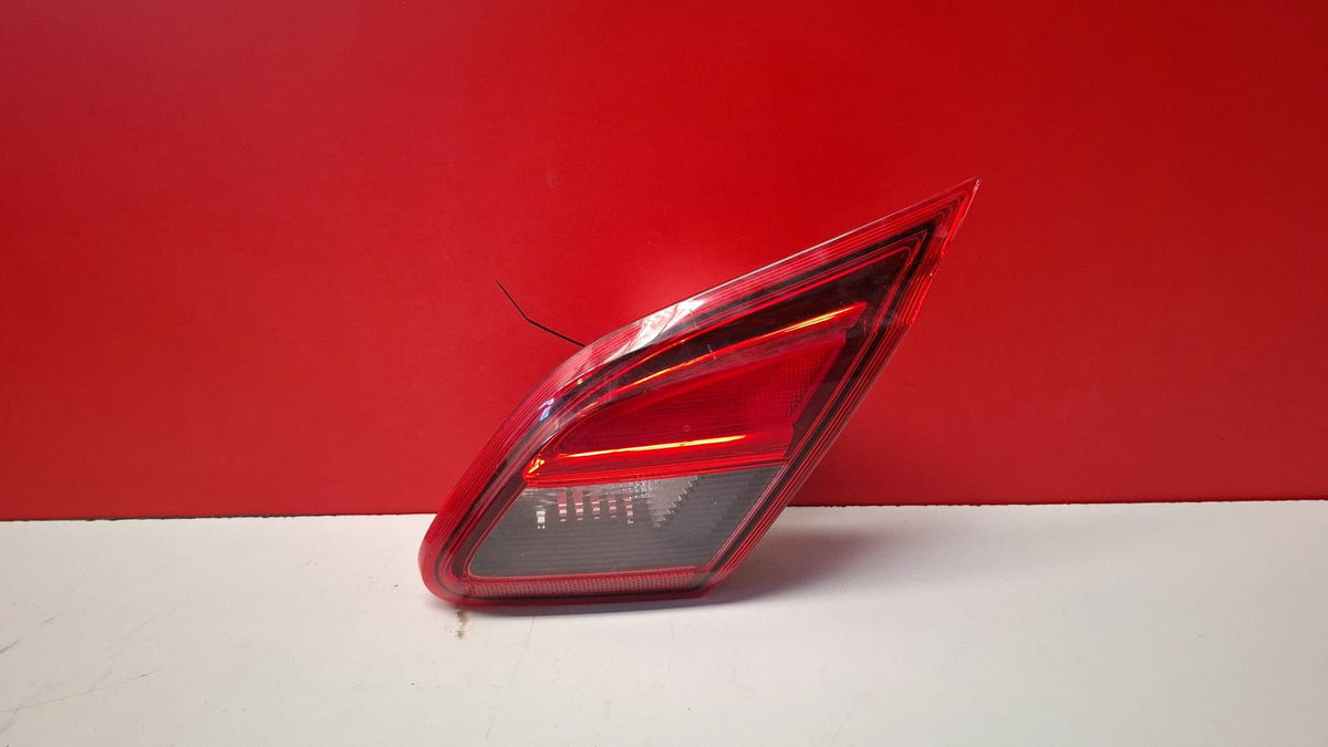Piloto Trs DCH Int Opel Corsa 2017 39012624 39012624