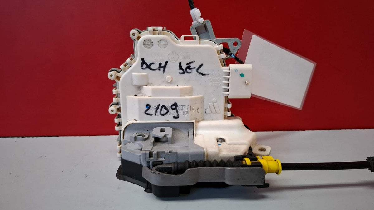 Cerradura Delantera Derecha Audi A4 2012 8J2837016C 8J2837016C