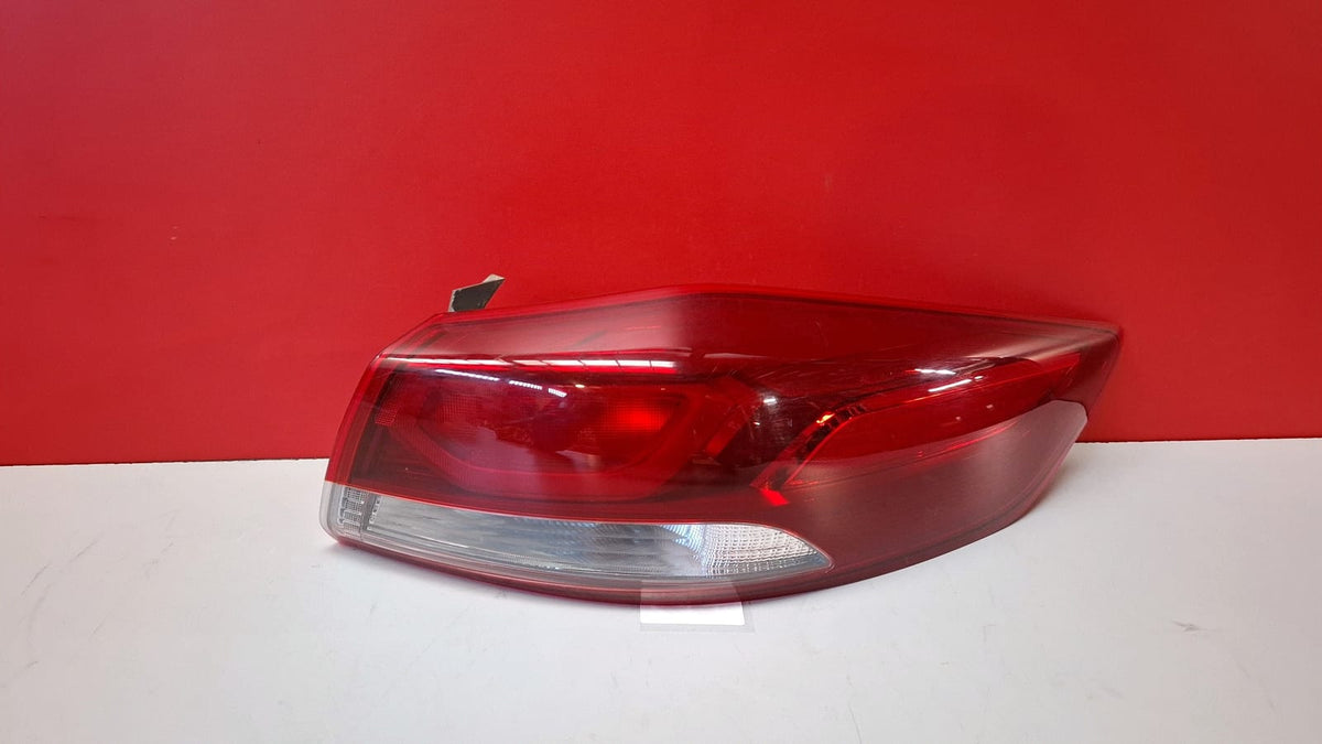 Piloto Trs DCH Ext Hyundai Elantra 2016 92402F2000 92402F2000