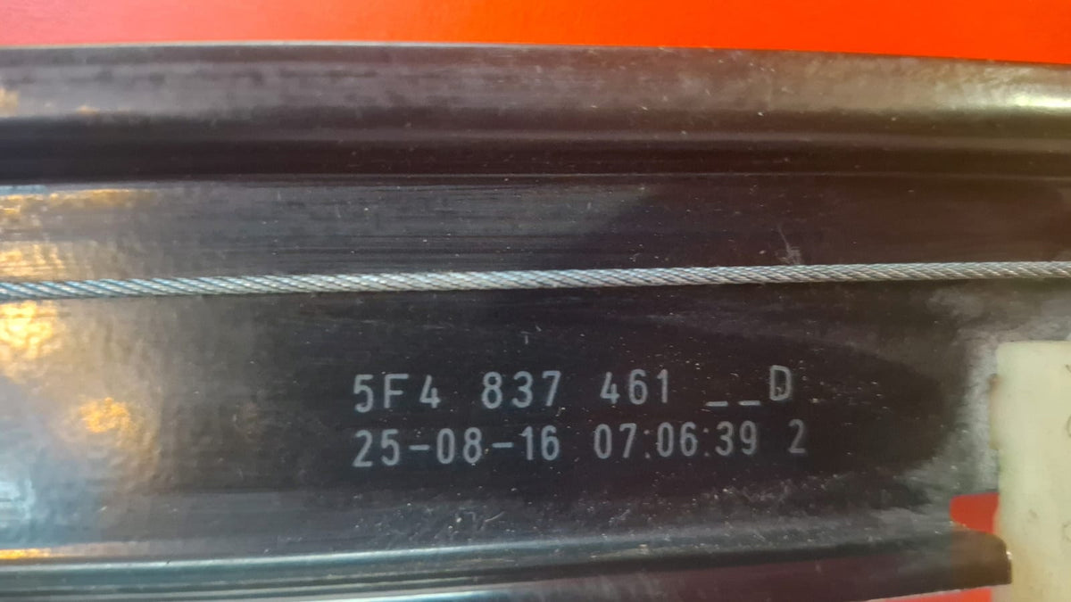 Elevalunas Delantero Izquierdo Seat Leon 2018 5F4837461D 5F4837461D