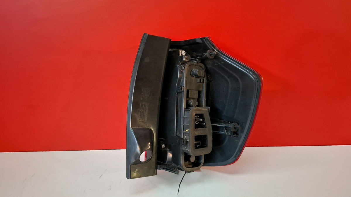 Piloto Trs IZQ Dacia Logan 2019 265551978R