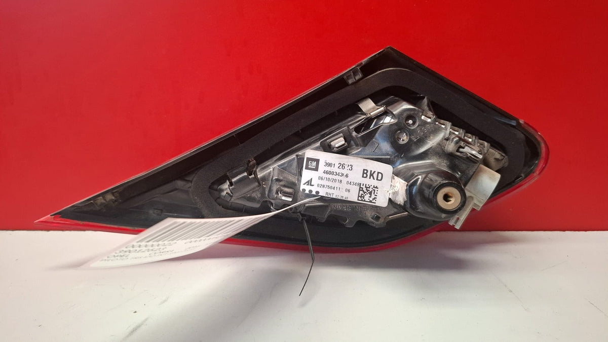Piloto Trs IZQ Int Opel Corsa 2016 39012623 39012623