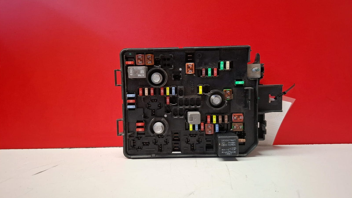 Caja Fusibles Bsm Opel Corsa 2017 39036047 39036047