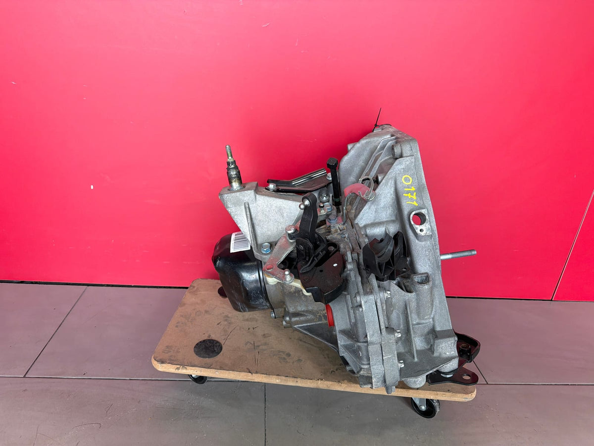 Caja Cambios Nissan Micra 2018 JH3379