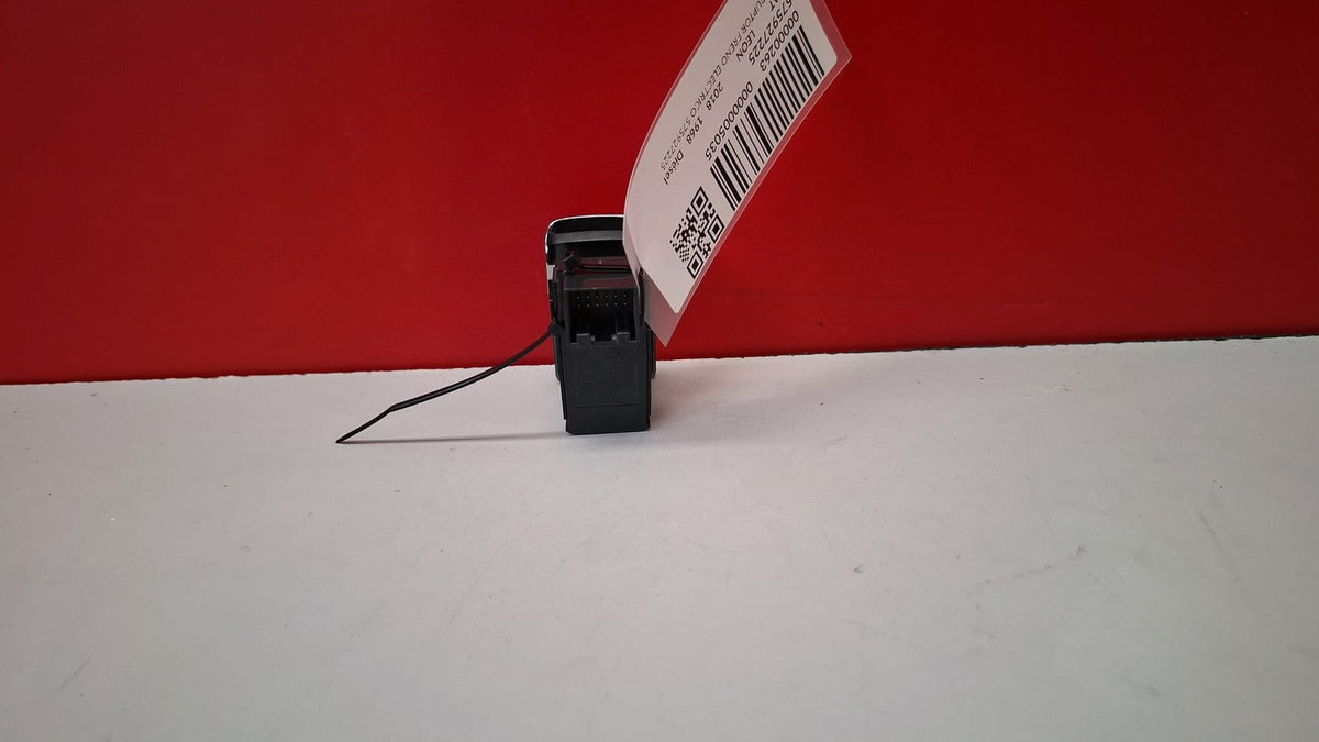 Interruptor Freno Electrico Seat Leon 2018 575927225 Ref 5035