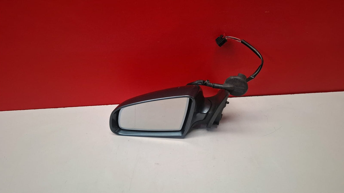 Retrovisor IZQ Audi A4 B6/B7 con 9 Pines Color Azul Oscuro Reglaje Electrico y Calefactable Año 2005 Audi A4 2005 RETROVISOR IZQUIERDO RETROVISOR IZQUIERDO
