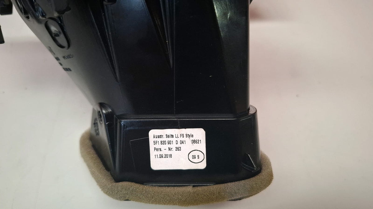 Aireador IZQ Piano Black Seat Leon 2018 5F1820901D041 5F1820901D041