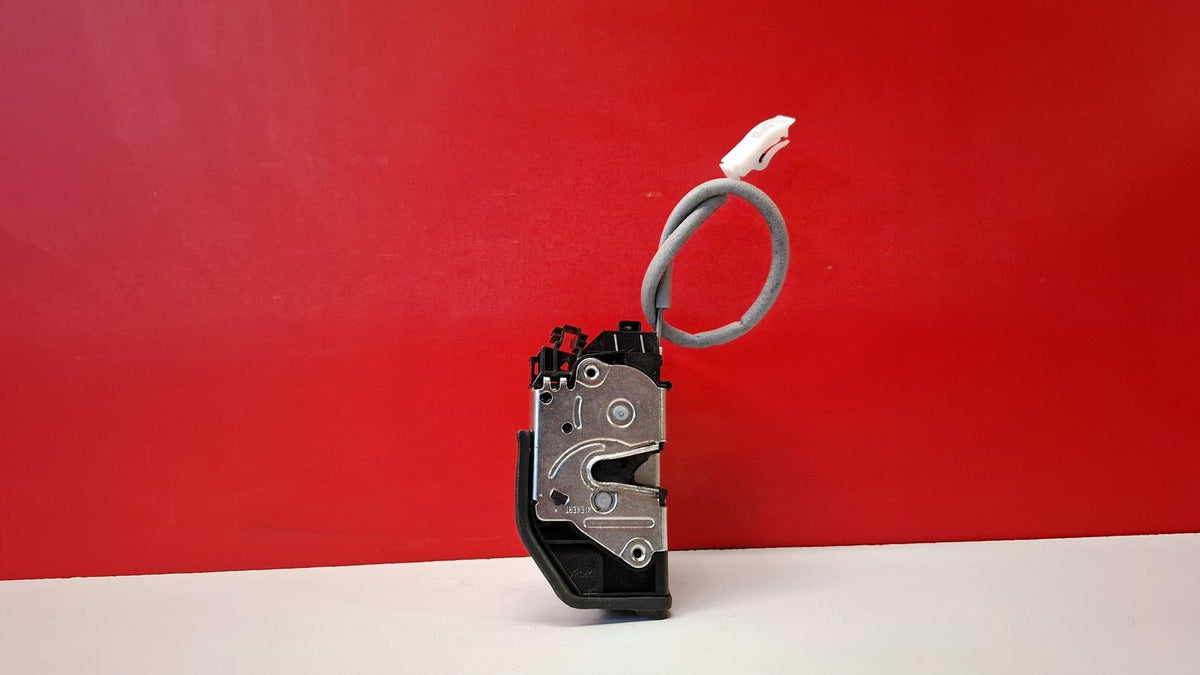 Cerradura Puerta Trasera Derecha Bmw Serie 1 2012 72294460/51227229460 72294460/51227229460