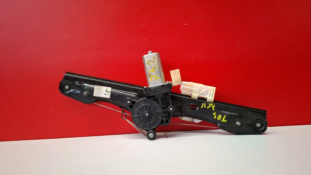 Elevalunas Trasero Derecho Bmw Serie 1 2012 7242556 7242556