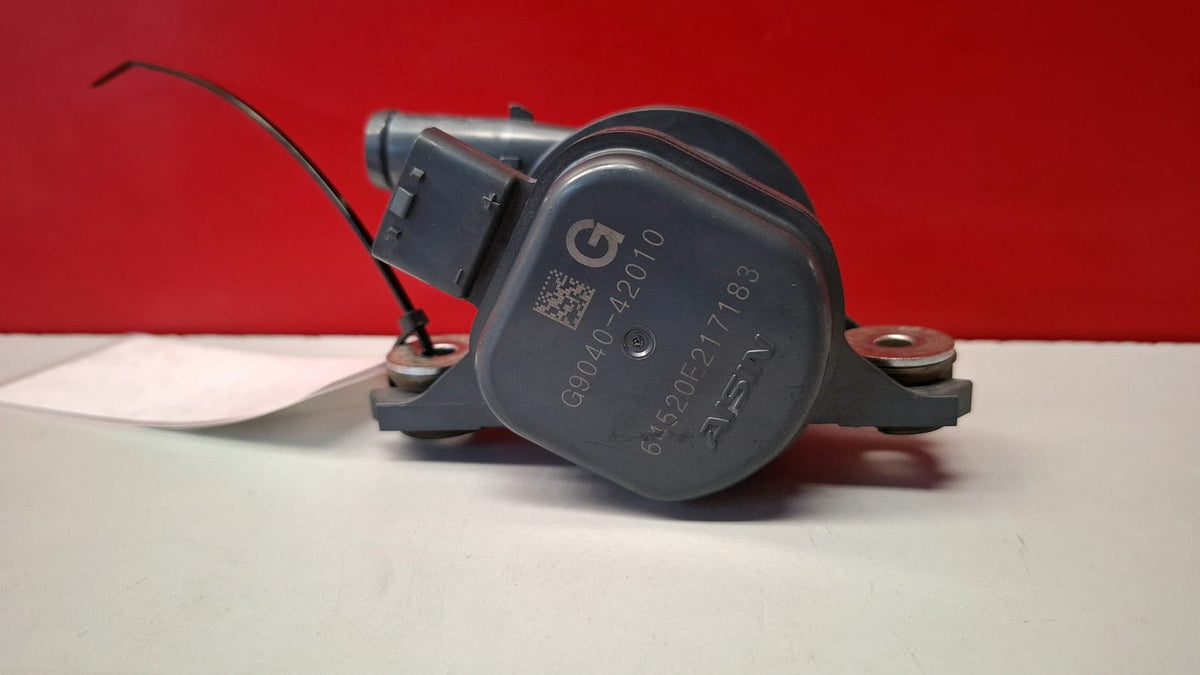 Bomba de Agua Adicional Toyota Rav 4 2020 G904042010