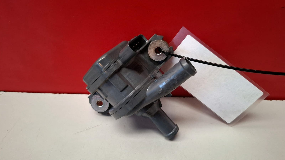 Bomba de Agua Adicional Toyota Rav 4 2020 G904042010 G904042010