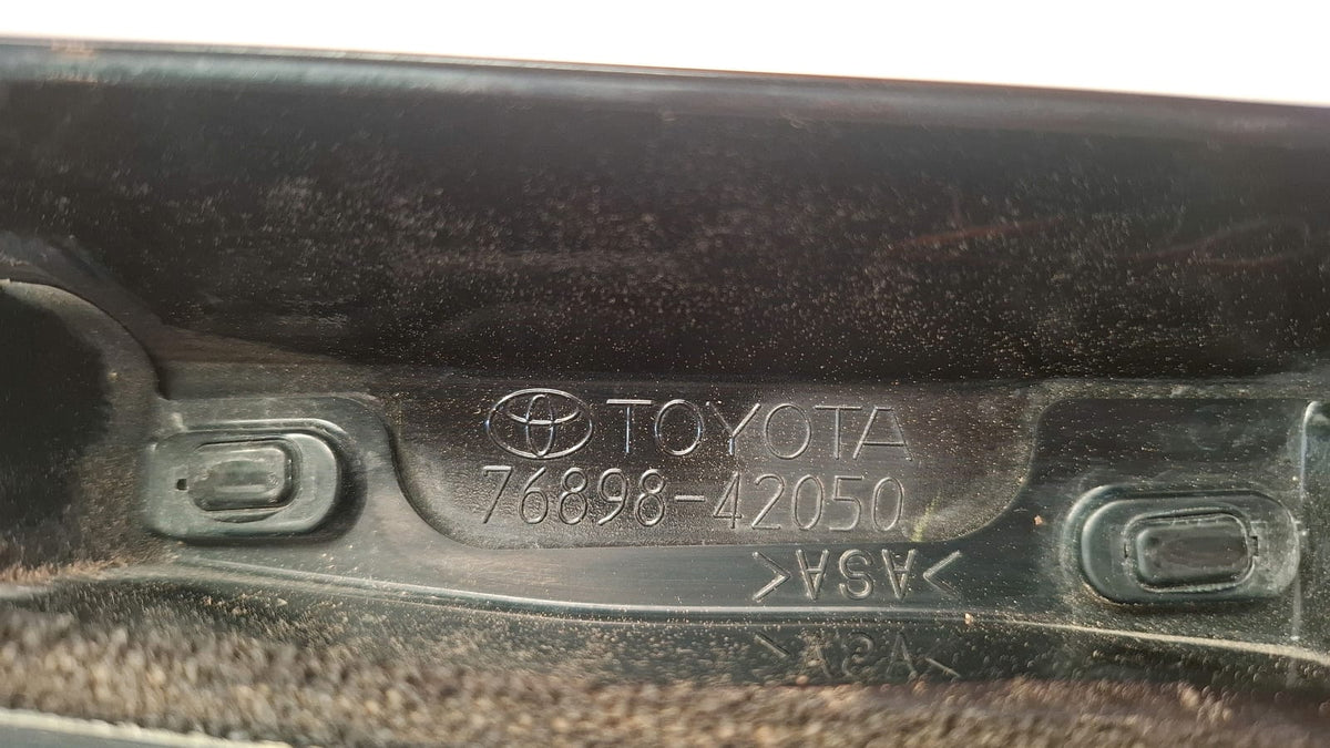 Moldura Lado Izquierdo Toyota Rav 4 2020 7689842050 7689842050