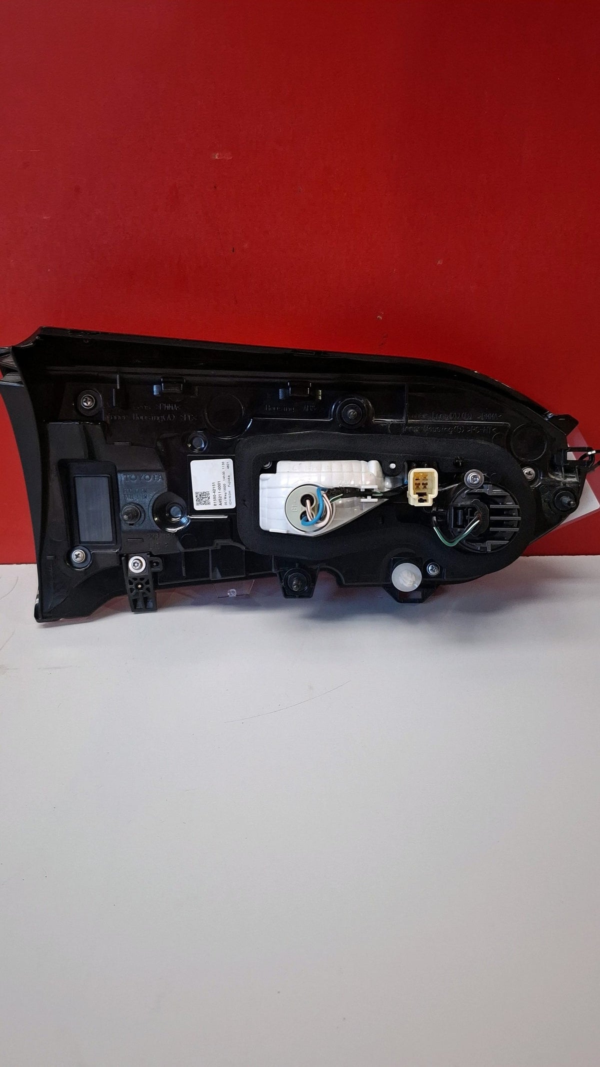 Piloto Trasero Derecho Interior Toyota Rav 4 2020 8158042151 8158042151