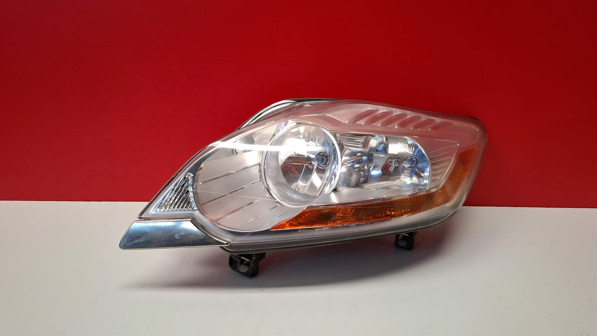 Faro del IZQ Ford Kuga 2009 FARO DELANTERO IZQUIERDO