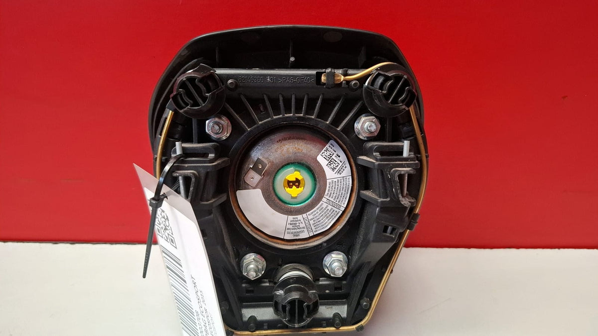 Kit Airbag Ford Ecosport Año 2015. Incluye:salpicadero , Airbag IZQ -conductor- ,airbag Rodilla IZQ , Airbag DCH -acompañante .  Un Poco Tocado  Ford Ecosport 2015 KIT AIRBAG ECOSPORT