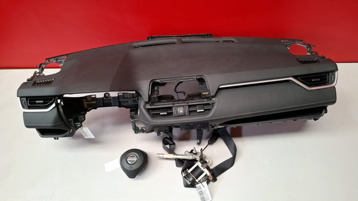 Kit Airbag Nissan Micra K14 Año 2018. Incluye: Salpicadero , Airbag IZQ -conductor - ,airbag DCH -acompañante-, Cinturon del IZQ , Cinturon del DCH Nissan Micra 2018 KIT AIRBAG MICRA K14 KIT AIRBAG MICRA K14