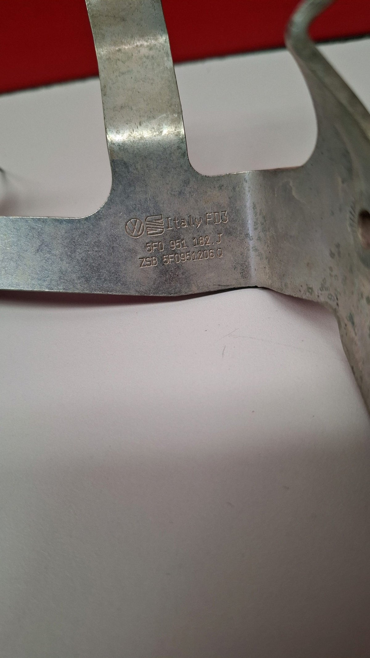 Soporte Bocina Seat Leon 2018 5F0951182J
