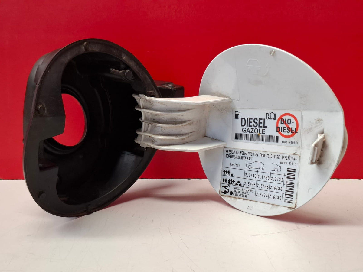 Tapa Combustible Exterior Seat Ibiza 2015 6J8809905 6J8809905