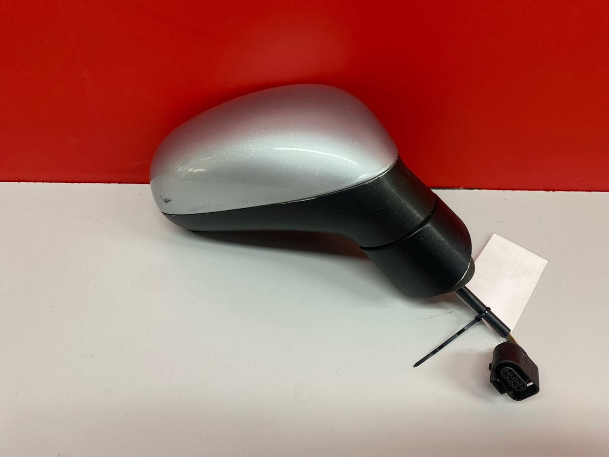 Retrovisor DCH Seat Leon Año 2006 Color Gris / Plata 1-CONECTOR 5 Pin Seat Leon 2006 RETROVISOR DCH