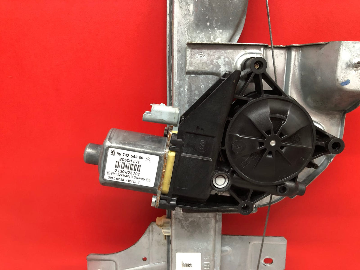 Elevalunas del DCH Peugeot 208 Vti 2014 9673154380 / 9674254380 9673154380 / 9674254380