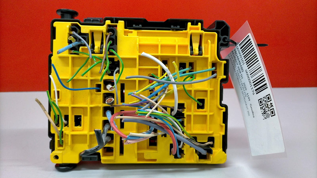 Caja Reles / Fusibles Bfrm Psa Peugeot 3008 Thp 2020 9804848480 9804848480