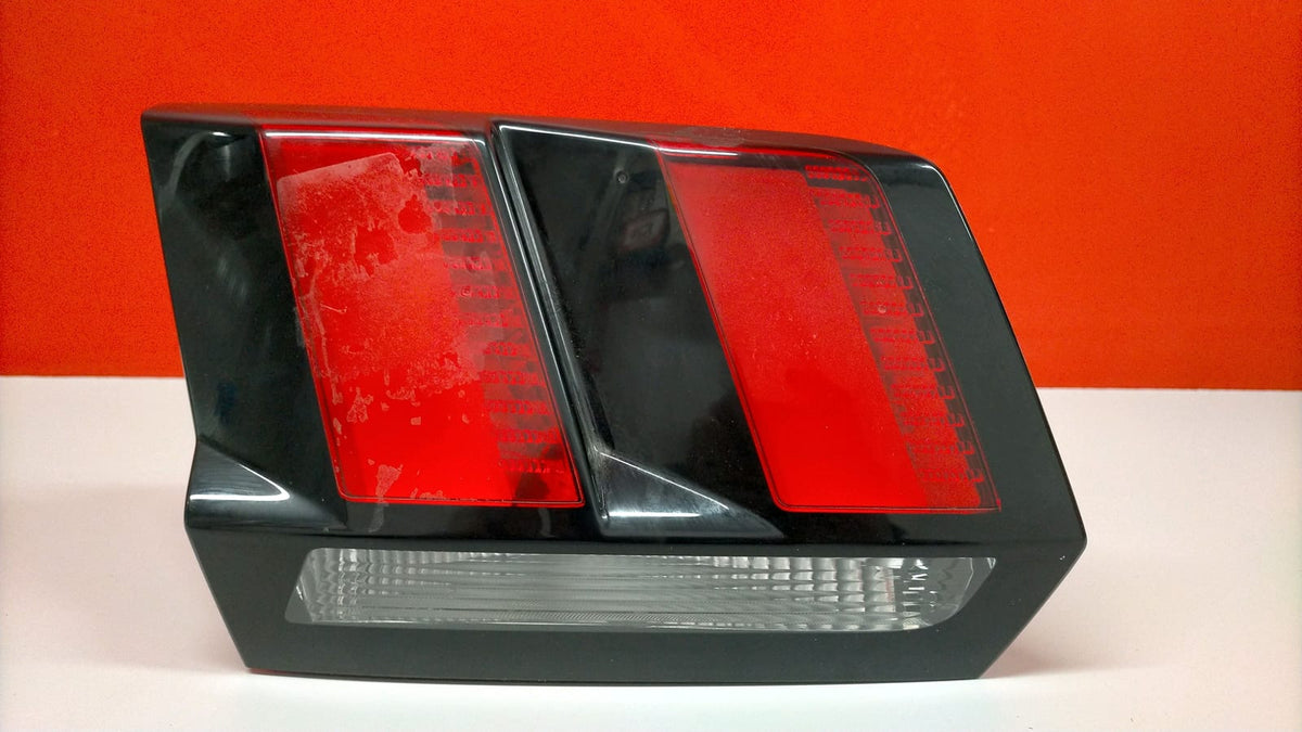 Piloto Trasero IZQ Interior Peugeot 3008 Peugeot 3008 Thp 2020 9810477880 9810477880