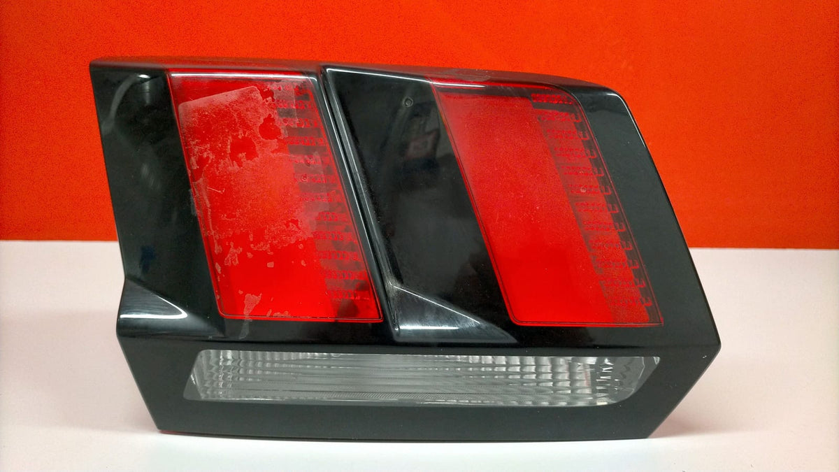 Piloto Trasero IZQ Interior Peugeot 3008 Peugeot 3008 Thp 2020 9810477880 9810477880