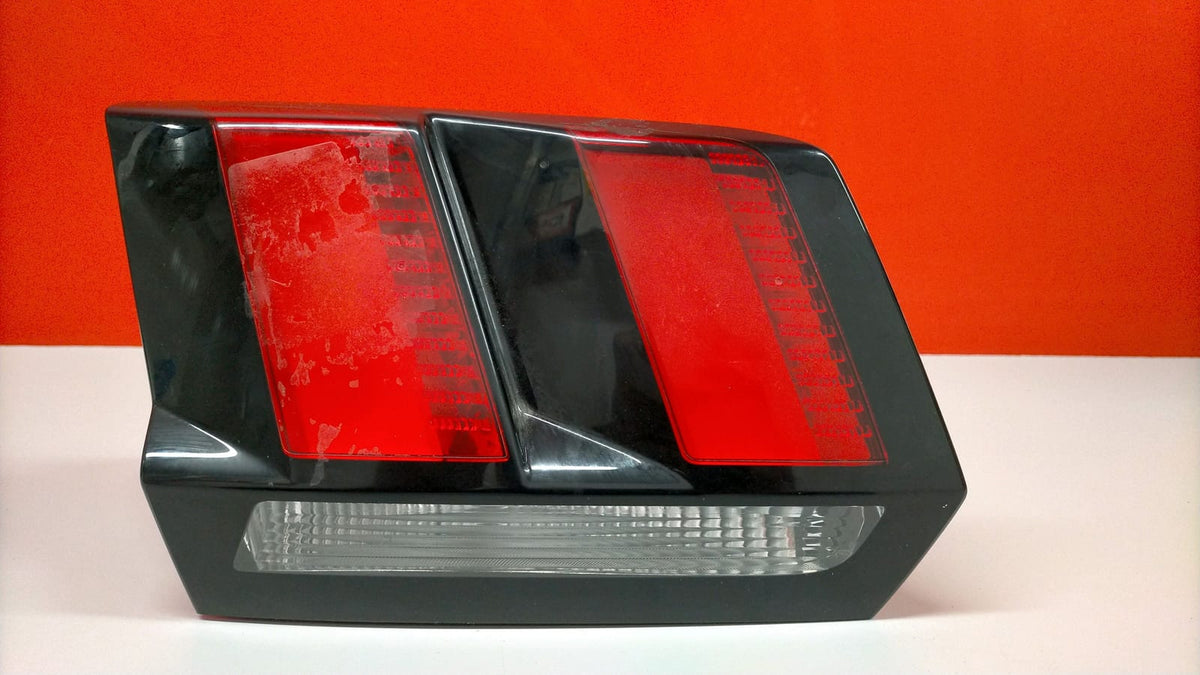 Piloto Trasero IZQ Interior Peugeot 3008 Peugeot 3008 Thp 2020 9810477880 9810477880