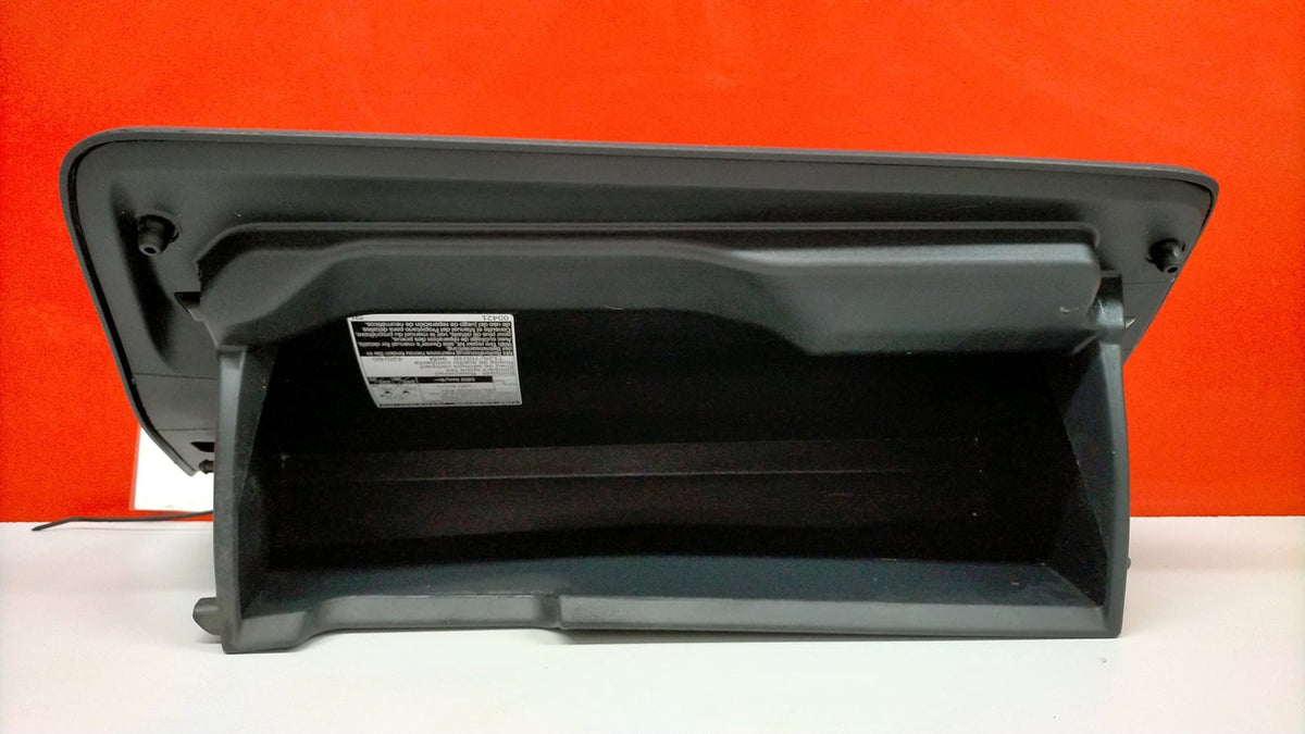 Guantera Yaris P13 Toyota Yaris 2019 555500D151 555500D151