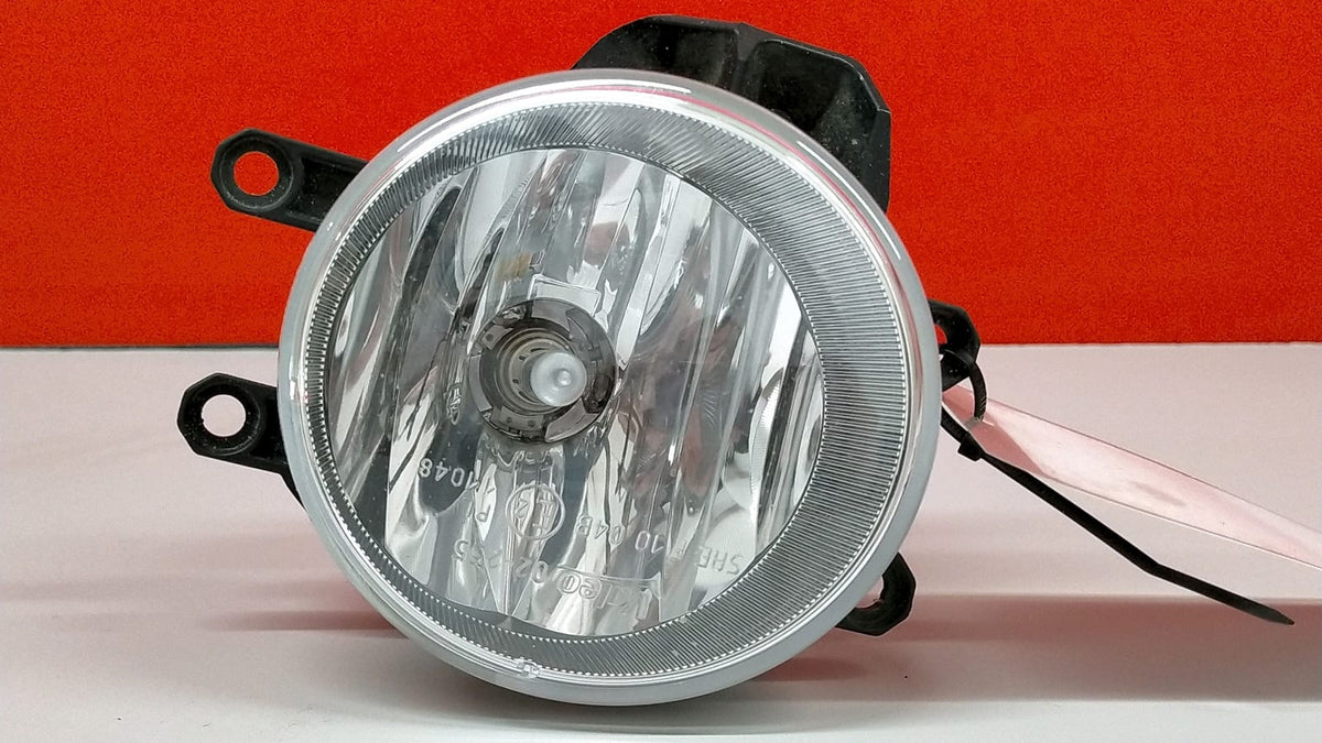 Antiniebla del IZQ Yaris P13 Toyota Yaris 2019 8122002110 8122002110
