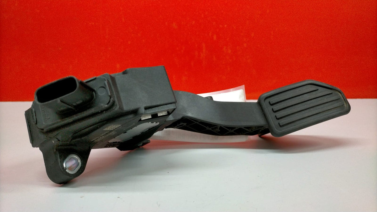 Conjunto Sensor Pedal Acelerador Toyota Yaris P13 Toyota Yaris 2019 781100D110 781100D110