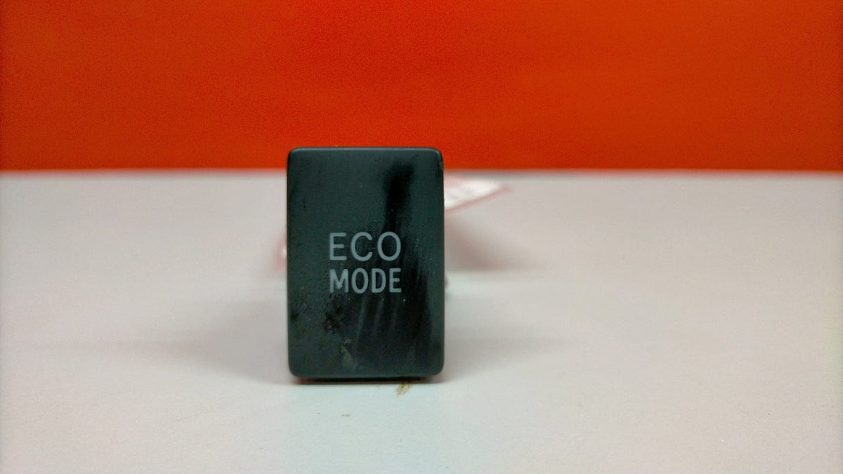 Interruptor Eco Mode Toyota Yaris P13 Toyota Yaris 2019 15C754 15C754