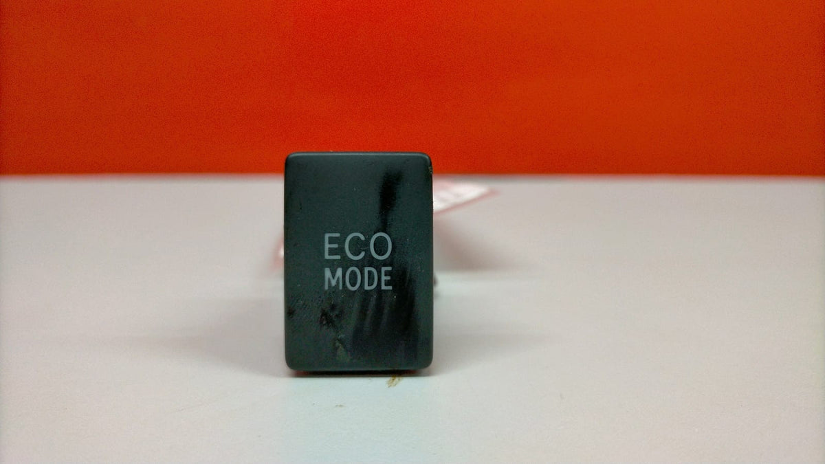 Interruptor Eco Mode Toyota Yaris P13 Toyota Yaris 2019 15C754 15C754