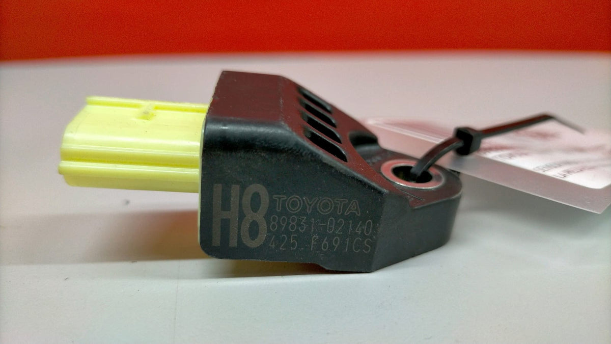 Sensor Airbag Toyota Yaris P13 Toyota Yaris 2019 8983102140 Ref 1120 8983102140